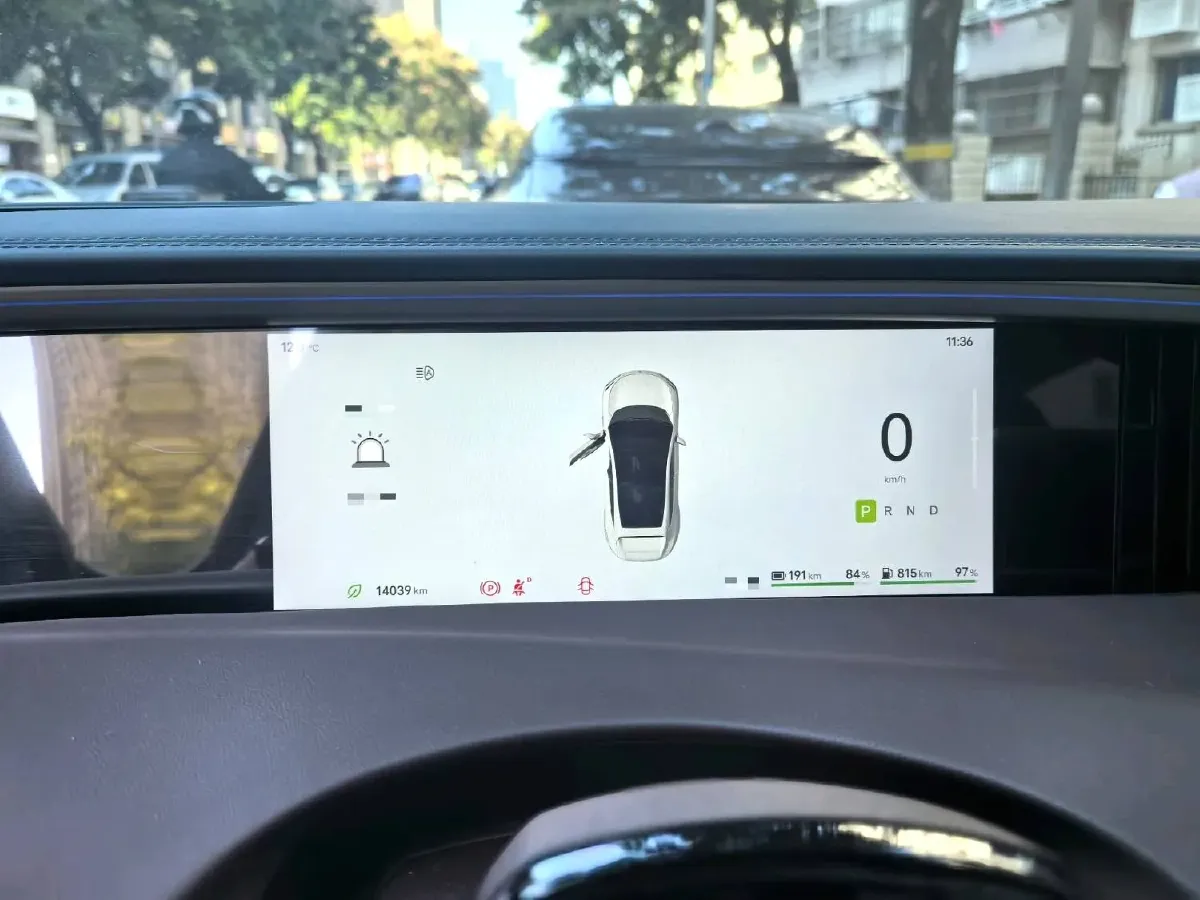 2025 Avatr 11 1.5T 156HP L4 REEV 39.05KWH,autocango,china used car exporter,china ev exporter,chinese used car exporter,chinese used ev exporter
