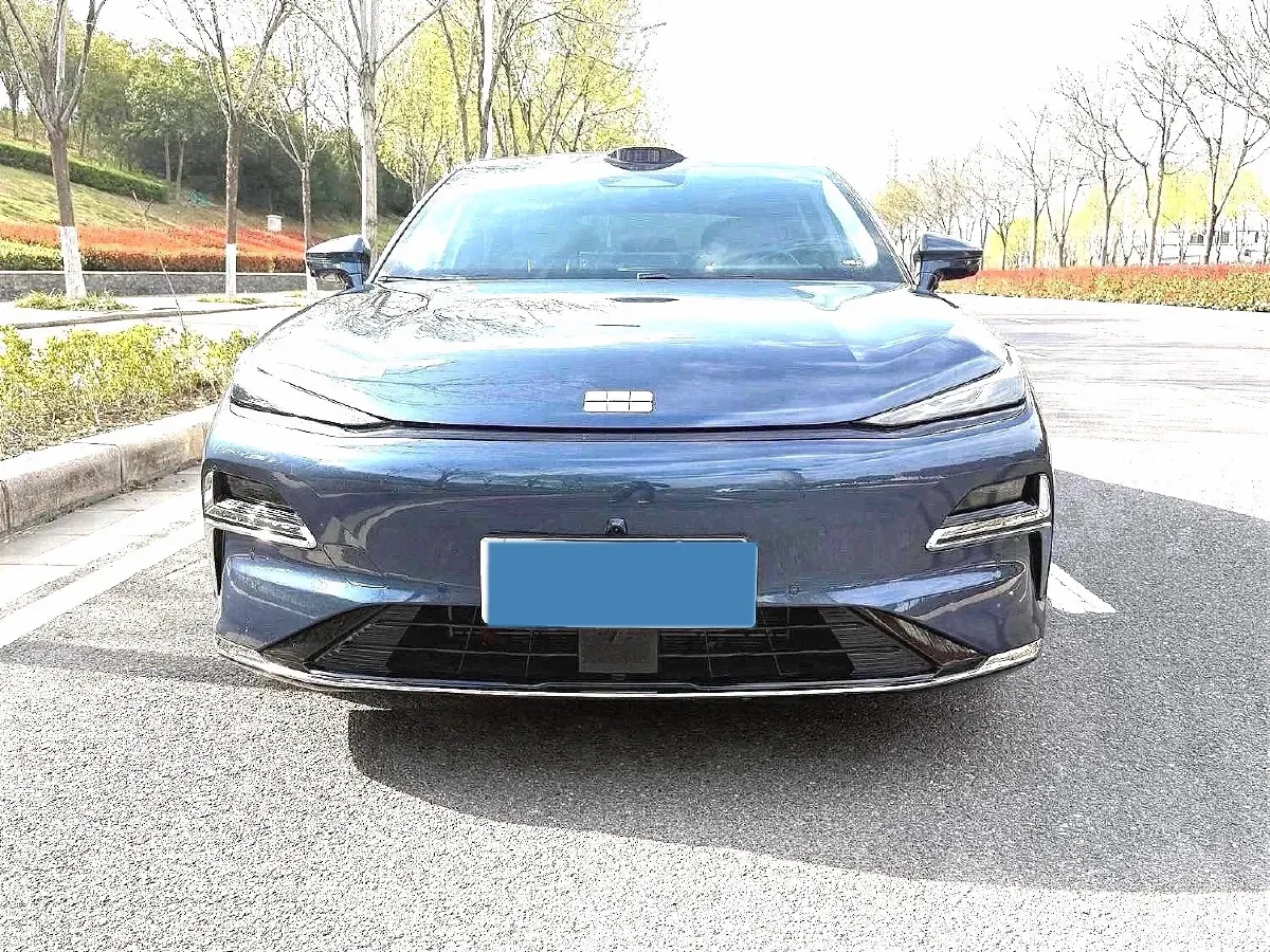 2025 Geely Galaxy Starshine 8 1.5T 163HP L4 3DHT PHEV 27.69KWH,autocango,china used car exporter,china ev exporter,chinese used car exporter,chinese used ev exporter