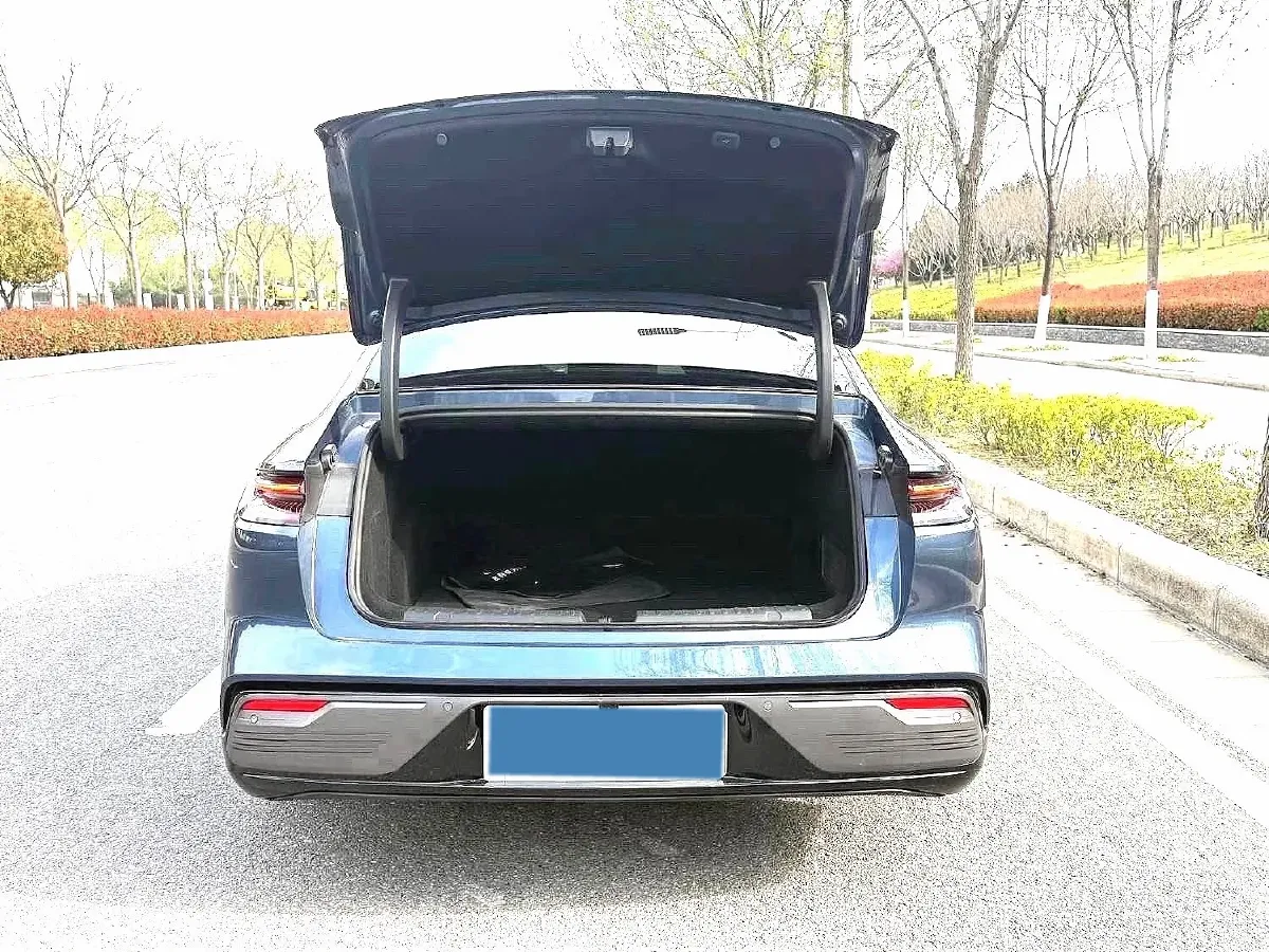 2025 Geely Galaxy Starshine 8 1.5T 163HP L4 3DHT PHEV 27.69KWH,autocango,china used car exporter,china ev exporter,chinese used car exporter,chinese used ev exporter