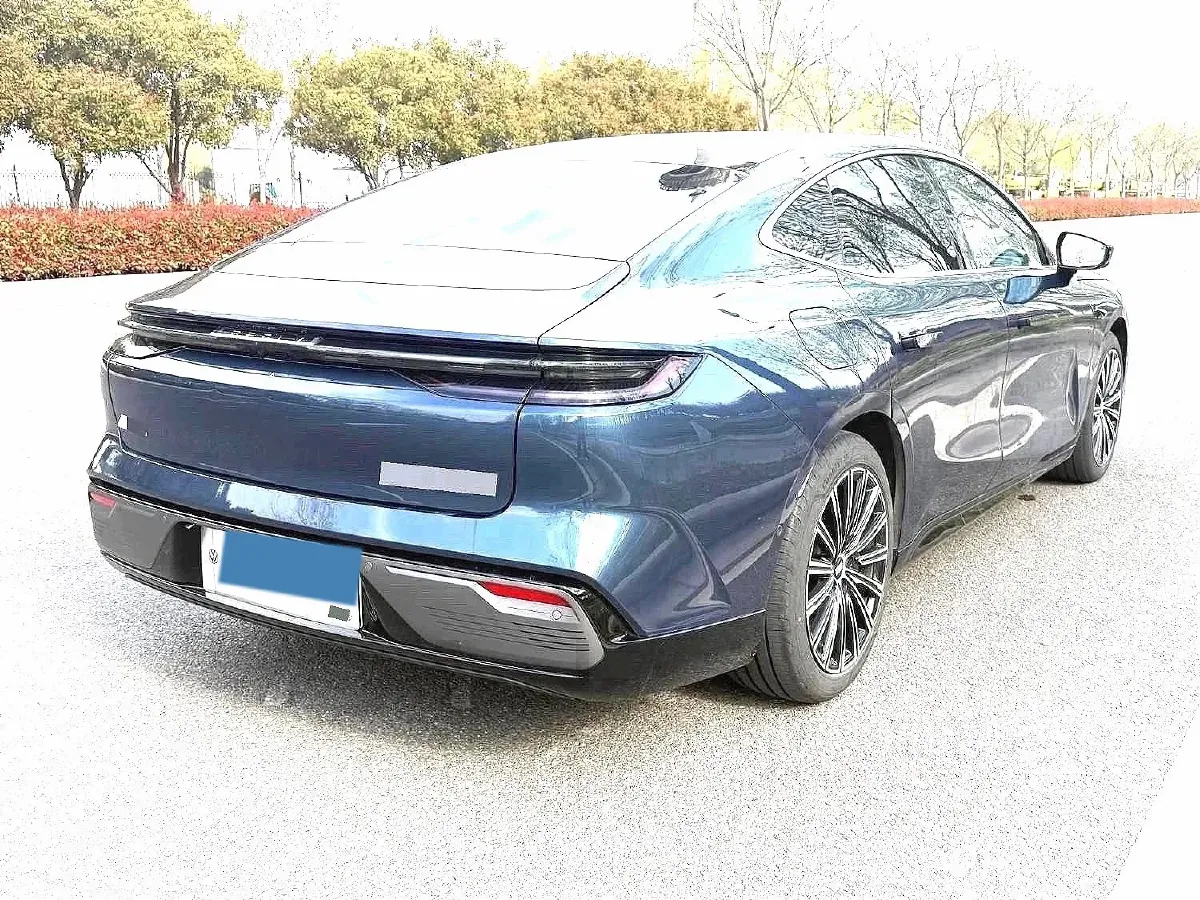 2025 Geely Galaxy Starshine 8 1.5T 163HP L4 3DHT PHEV 27.69KWH,autocango,china used car exporter,china ev exporter,chinese used car exporter,chinese used ev exporter