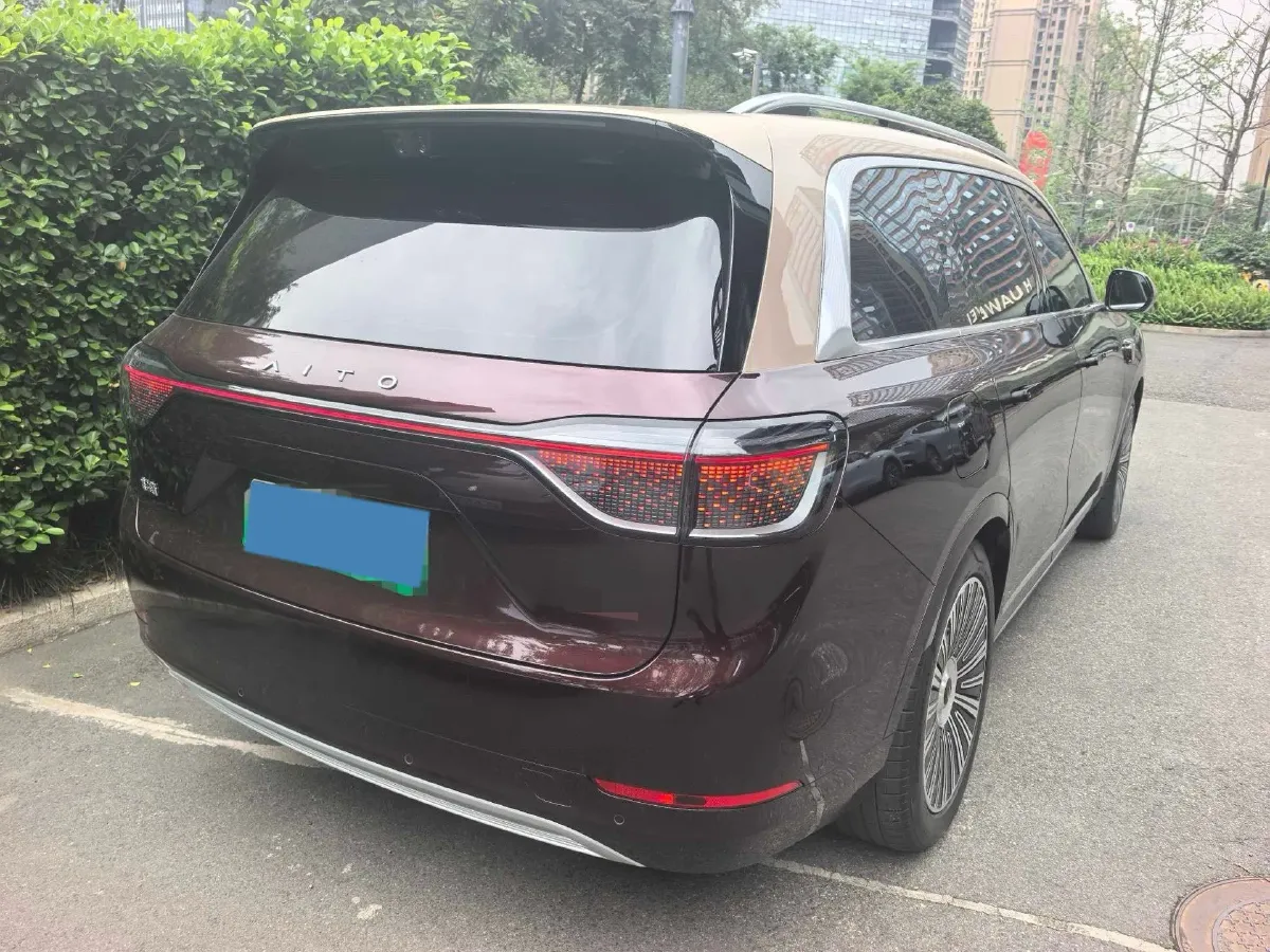 2025 AITO AITO M9 REEV 160HP REEV 52KWH,autocango,china used car exporter,china ev exporter,chinese used car exporter,chinese used ev exporter