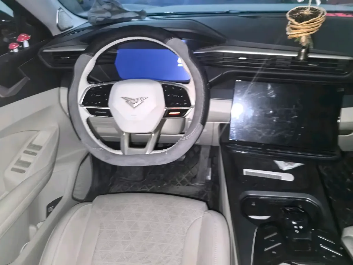 2024 KaiYi KunLun 1.5T 139HP L4 E-CVT PHEV 22.48KWH,autocango,china used car exporter,china ev exporter,chinese used car exporter,chinese used ev exporter