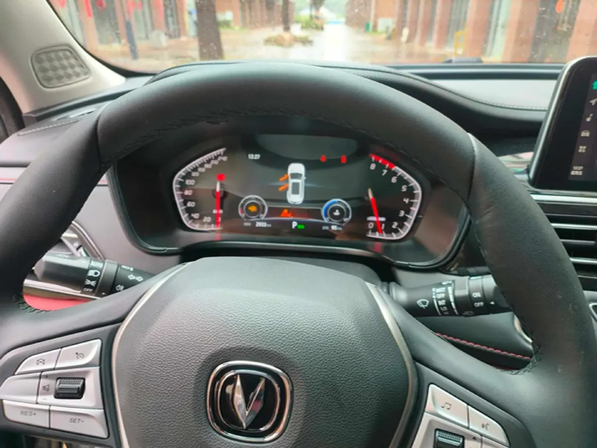 2024 ChangAn CS75 1.5T 188HP L4 7DCT,autocango,china used car exporter,china ev exporter,chinese used car exporter,chinese used ev exporter