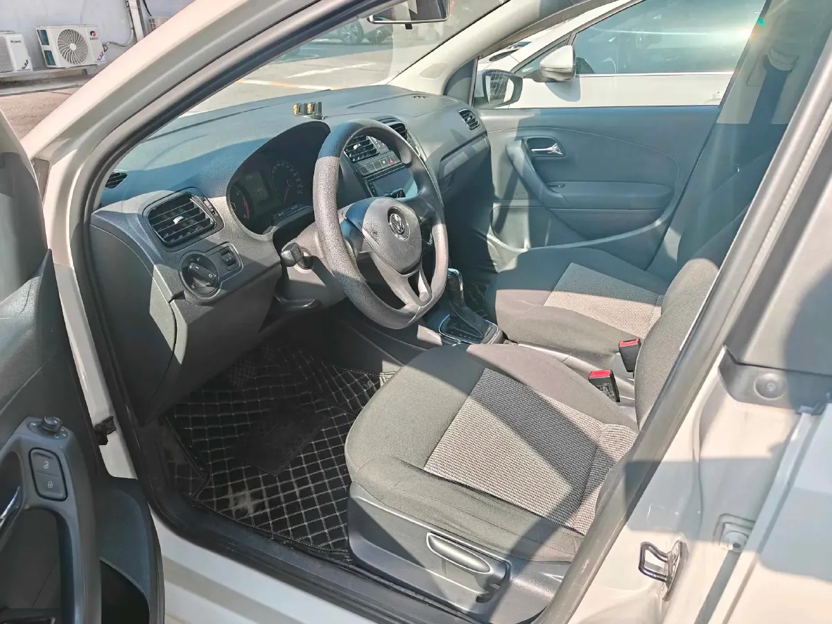 2016 Volkswagen Polo 1.4L 90HP L4 6AT,autocango,china used car exporter,china ev exporter,chinese used car exporter,chinese used ev exporter