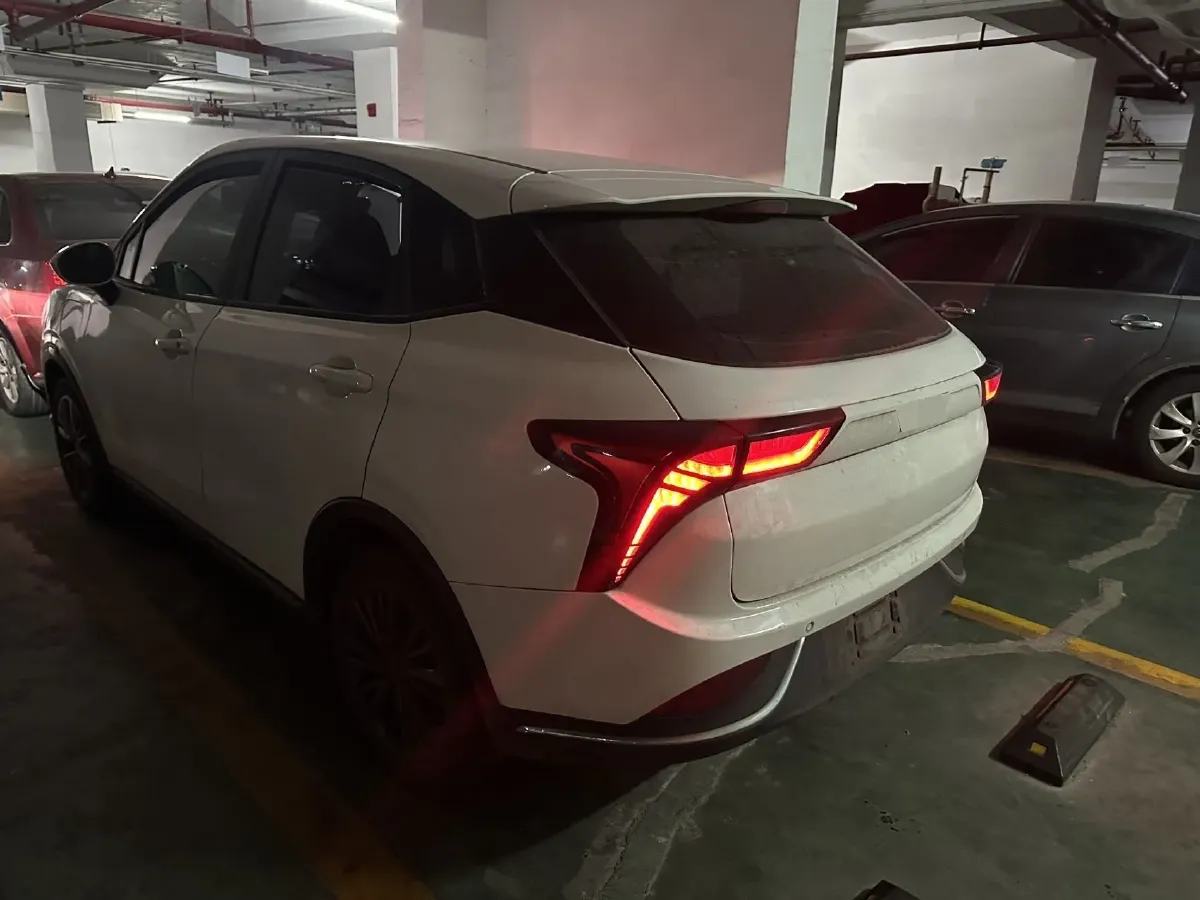 2022 ChangAn Oshan X7 Plus 1.5T 188HP L4 7DCT,autocango,china used car exporter,china ev exporter,chinese used car exporter,chinese used ev exporter