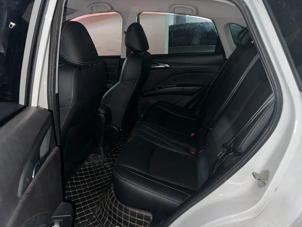 2022 ChangAn Oshan X7 Plus 1.5T 188HP L4 7DCT,autocango,china used car exporter,china ev exporter,chinese used car exporter,chinese used ev exporter