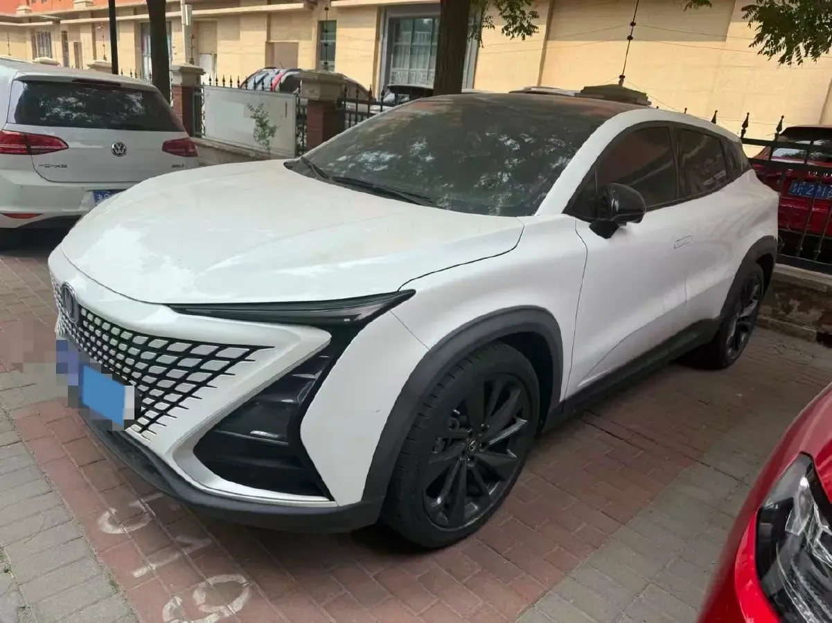 2020 ChangAn UNI-T 1.5T 180HP L4 7DCT,autocango,china used car exporter,china ev exporter,chinese used car exporter,chinese used ev exporter
