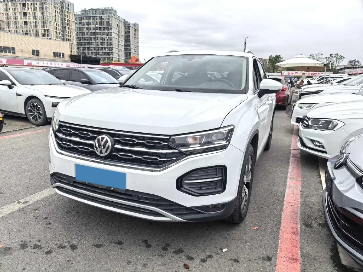 2019 Jeep Cherokee 2.0T 234HP L4 9AT,autocango,china used car exporter,china ev exporter,chinese used car exporter,chinese used ev exporter