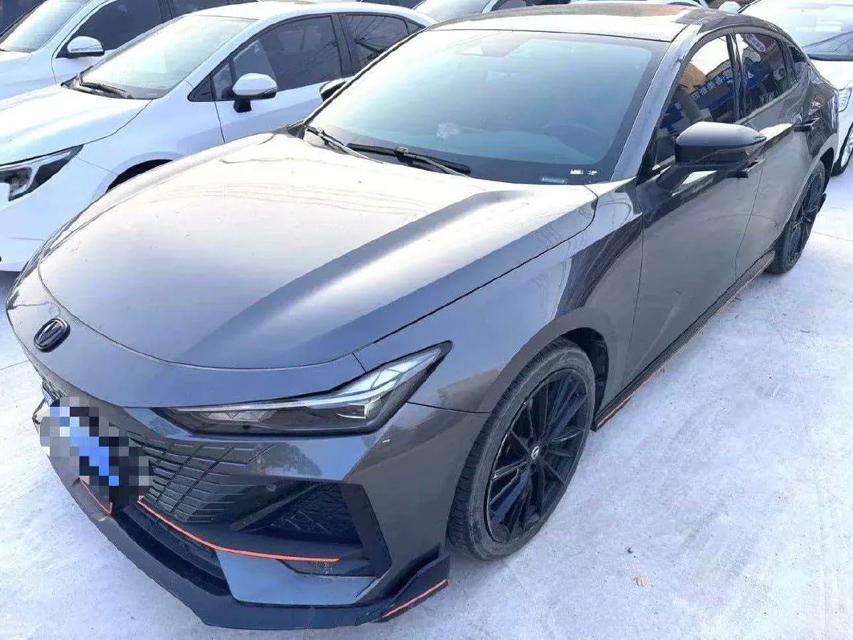 2023 ChangAn UNI-V 1.5T 188HP L4 7DCT,autocango,china used car exporter,china ev exporter,chinese used car exporter,chinese used ev exporter