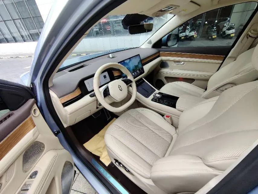 2024 AITO AITO M7 1.5T 152HP L4 REEV 40KWH,autocango,china used car exporter,china ev exporter,chinese used car exporter,chinese used ev exporter