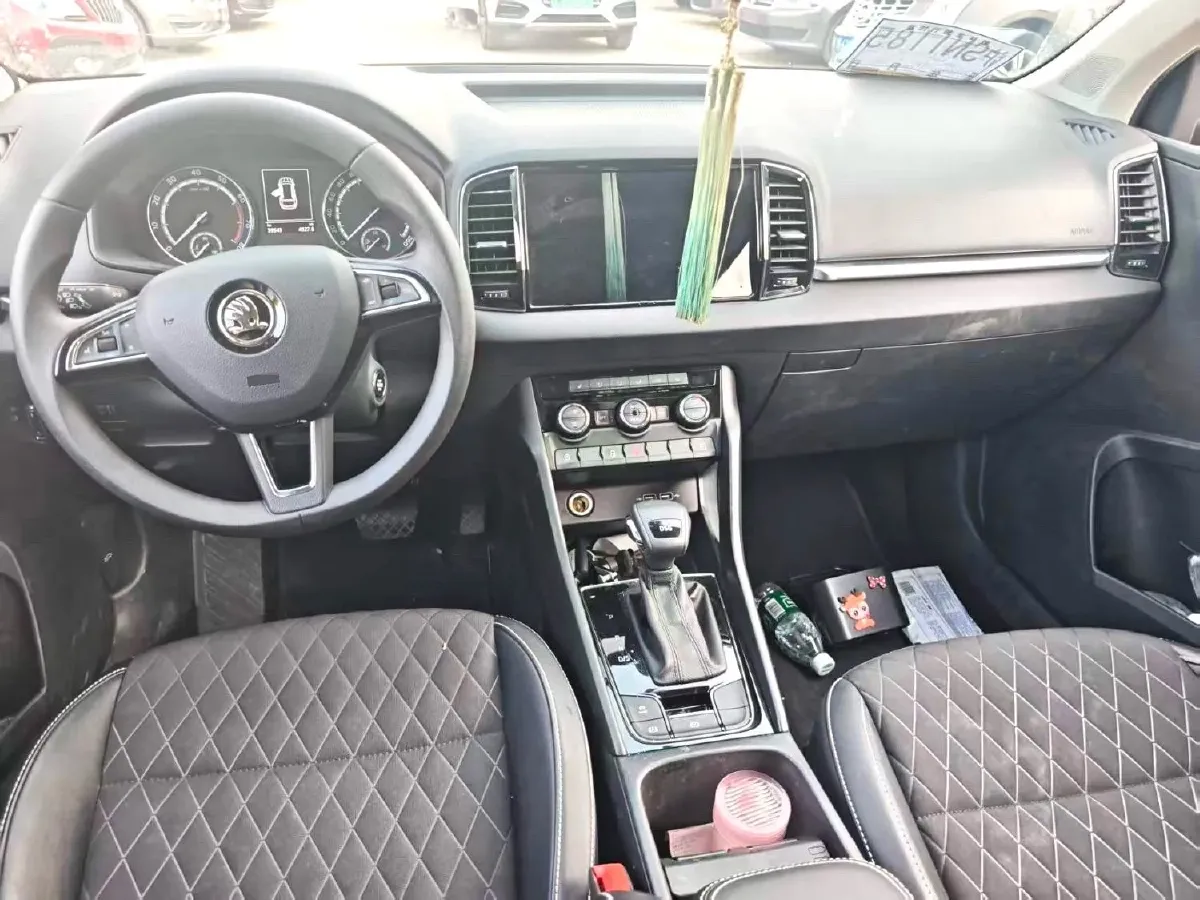 2021 Skoda Karoq 1.4T 150HP L4 7DCT,autocango,china used car exporter,china ev exporter,chinese used car exporter,chinese used ev exporter