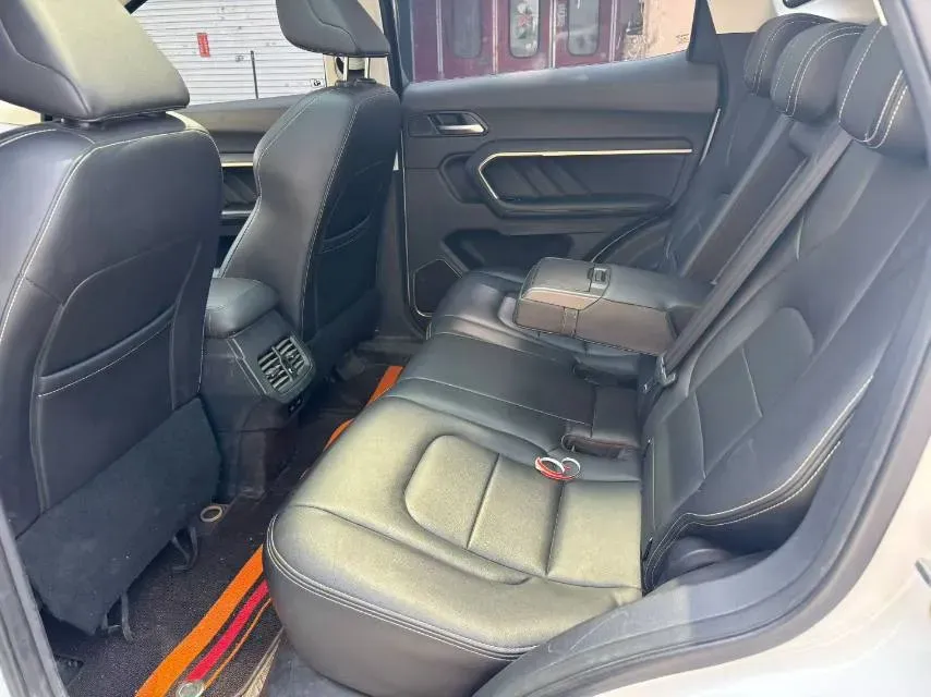 2017 Haval H6 2.0T 197HP L4 7DCT,autocango,china used car exporter,china ev exporter,chinese used car exporter,chinese used ev exporter