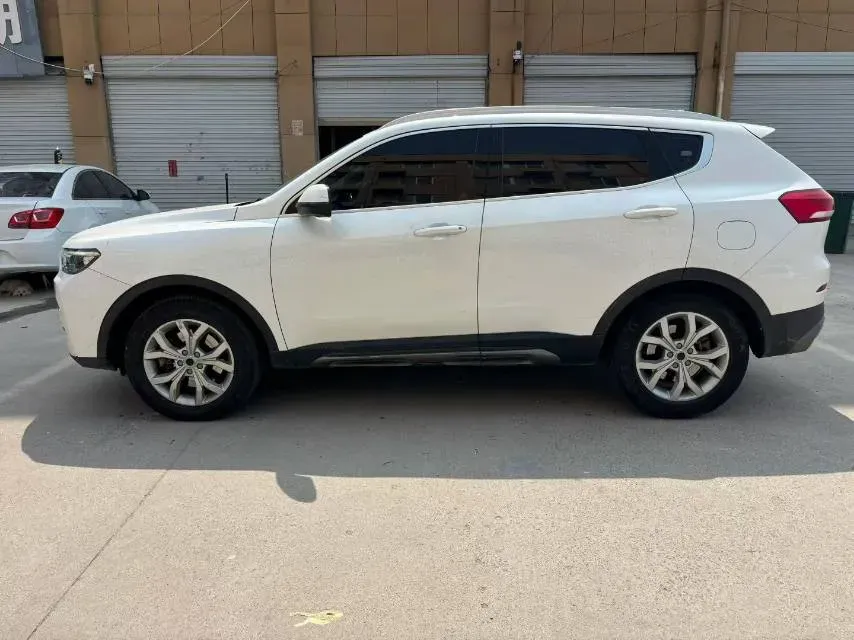 2017 Haval H6 2.0T 197HP L4 7DCT,autocango,china used car exporter,china ev exporter,chinese used car exporter,chinese used ev exporter
