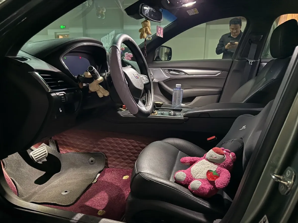2022 Cadillac CT5 2.0T 237HP L4 10AT,autocango,china used car exporter,china ev exporter,chinese used car exporter,chinese used ev exporter