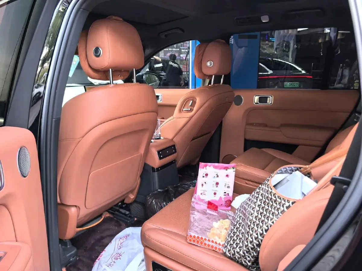 2024 Li L9 Range Extended 154HP REEV 52.3KWH,autocango,china used car exporter,china ev exporter,chinese used car exporter,chinese used ev exporter