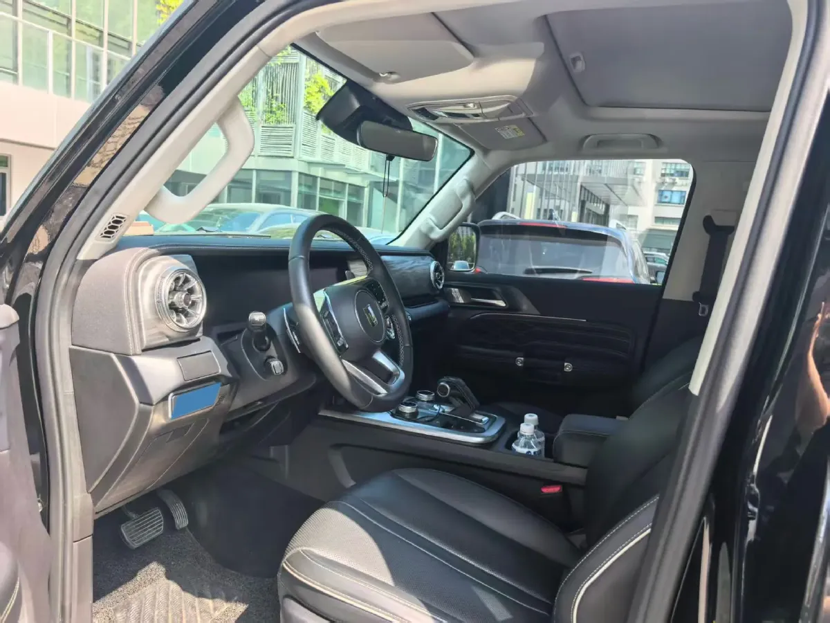2023 Tank 300 2.0T 227HP L4 8AT,autocango,china used car exporter,china ev exporter,chinese used car exporter,chinese used ev exporter