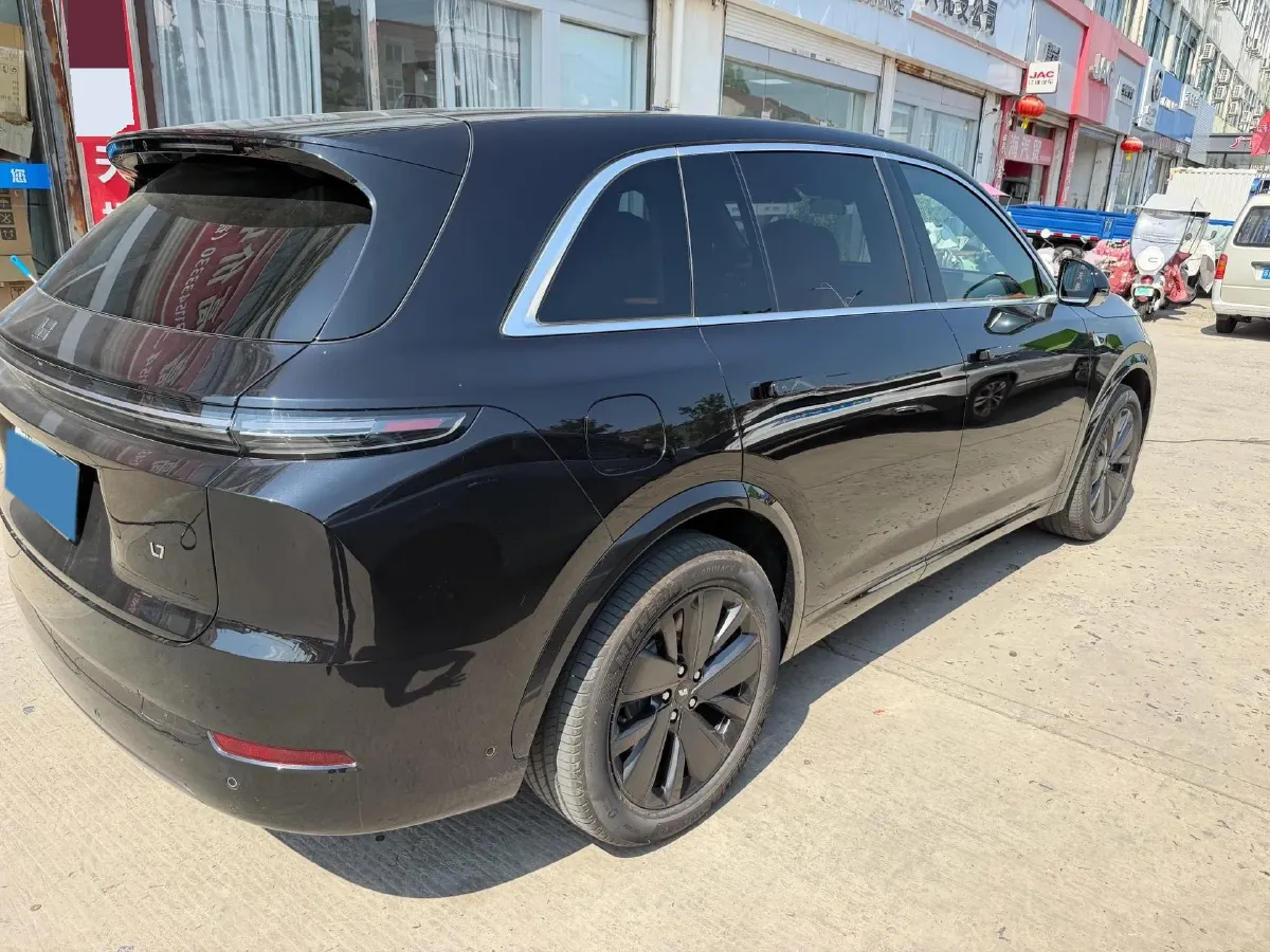 2025 Li L7 Range Extended 154HP REEV,autocango,china used car exporter,china ev exporter,chinese used car exporter,chinese used ev exporter