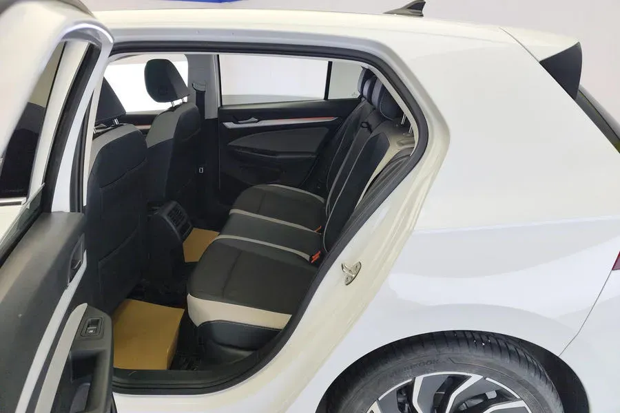 2021 Volkswagen Golf 1.4T 150HP L4 7DCT,autocango,china used car exporter,china ev exporter,chinese used car exporter,chinese used ev exporter