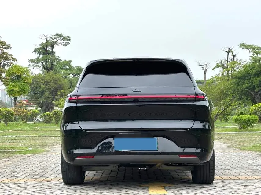 2024 Li L6 Range Extended 154HP L4 REEV 36.8KWH,autocango,china used car exporter,china ev exporter,chinese used car exporter,chinese used ev exporter