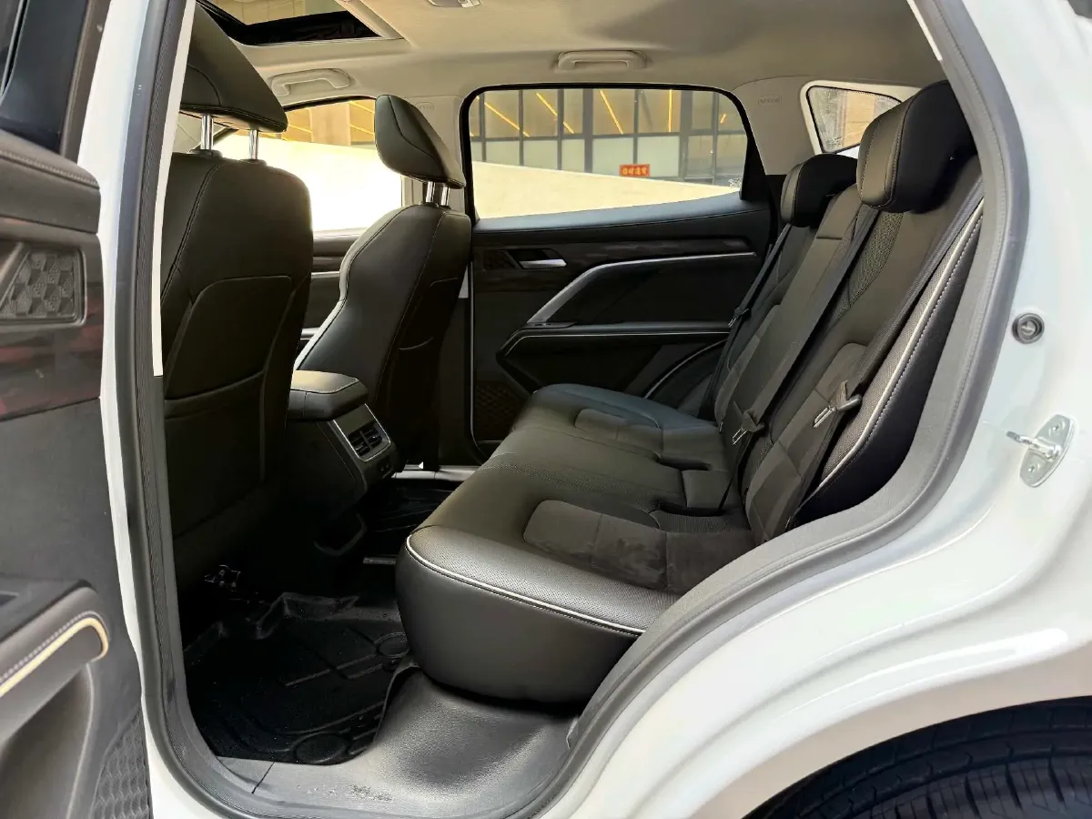 2021 Haval H6 1.5T 150HP L4 7DCT,autocango,china used car exporter,china ev exporter,chinese used car exporter,chinese used ev exporter