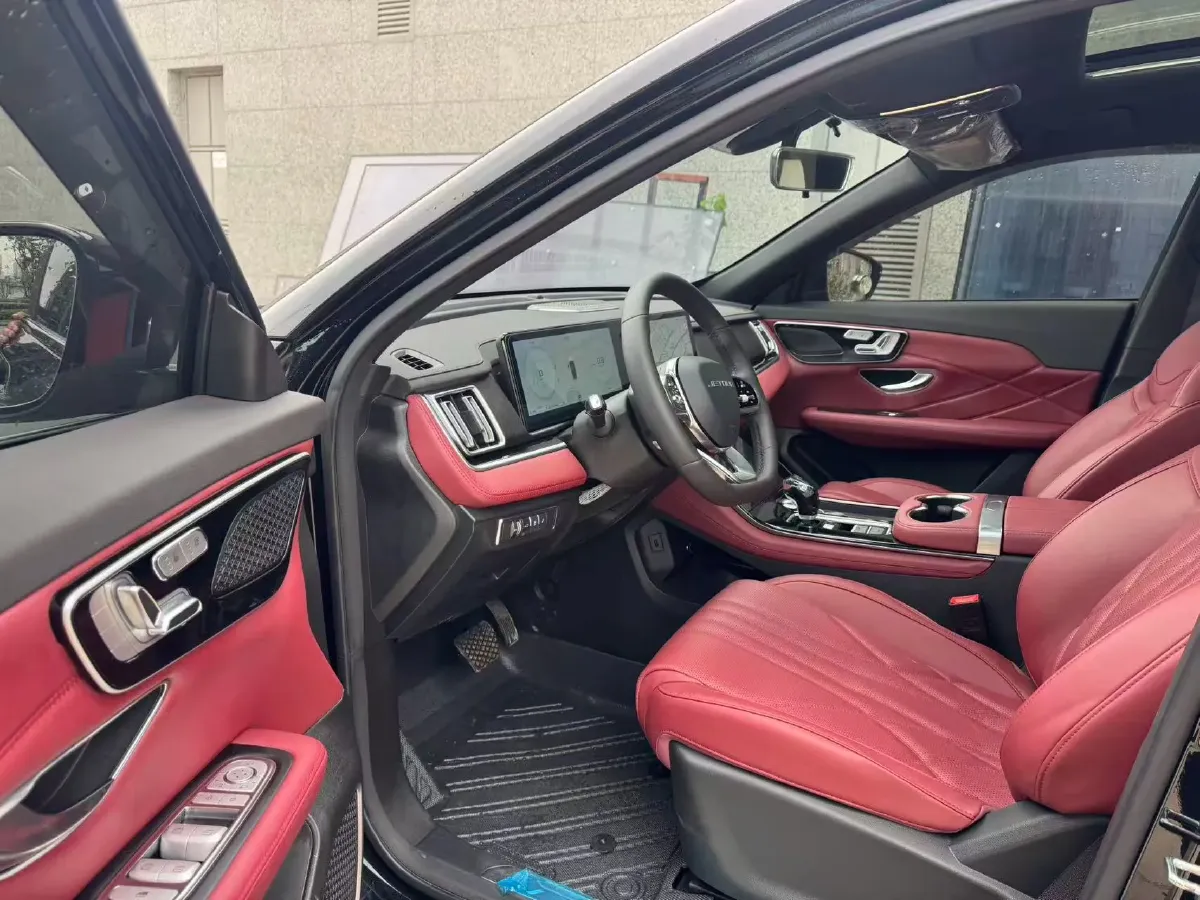 2025 Jetour X70 Plus 1.5T 156HP L4 6DCT,autocango,china used car exporter,china ev exporter,chinese used car exporter,chinese used ev exporter
