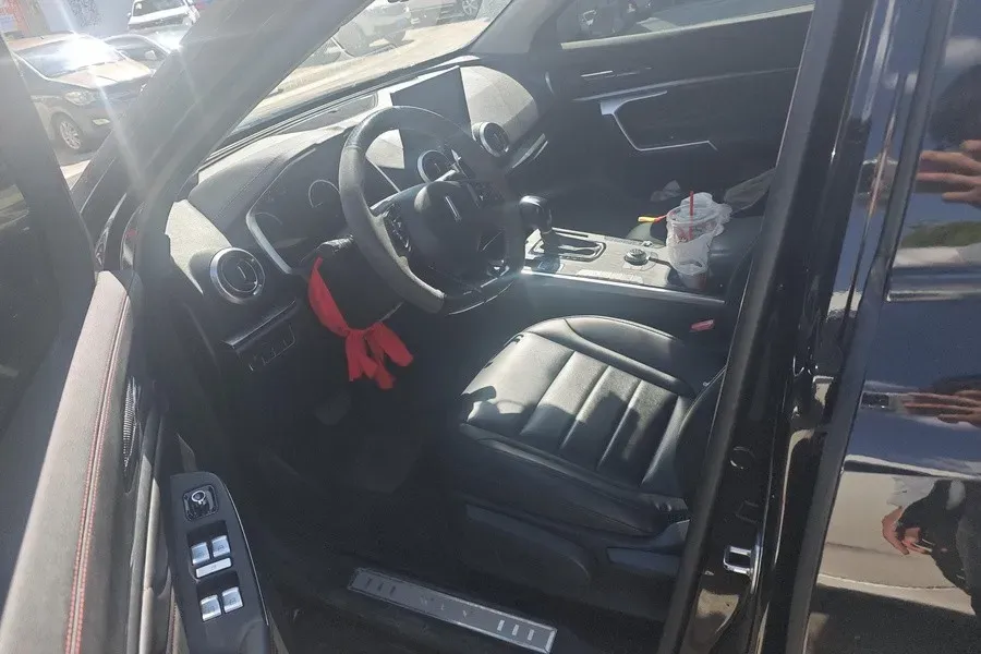 2019 WEY VV5 2.0T 197HP L4 7DCT,autocango,china used car exporter,china ev exporter,chinese used car exporter,chinese used ev exporter