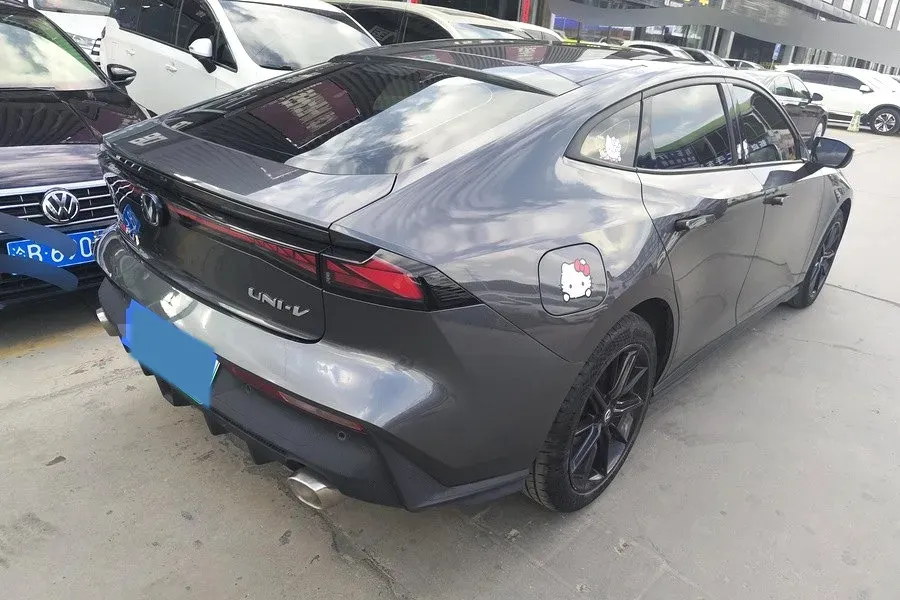 2023 ChangAn UNI-V iDD 1.5T 170HP L4 6TCT PHEV 18.4KWH,autocango,china used car exporter,china ev exporter,chinese used car exporter,chinese used ev exporter