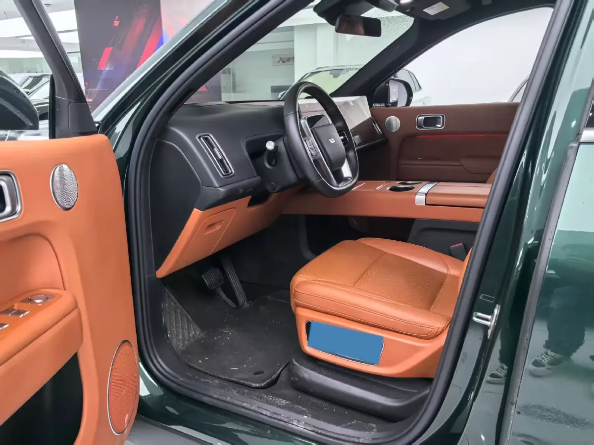 2024 Land Rover Range Rover Evoque 1.5T 200HP L3 8AT PHEV 15.5KWH,autocango,china used car exporter,china ev exporter,chinese used car exporter,chinese used ev exporter