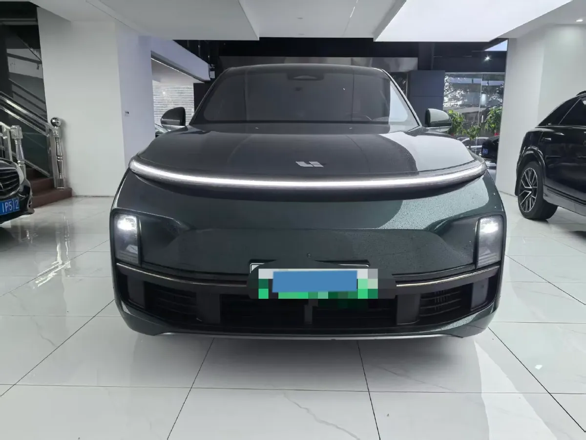 2024 Land Rover Range Rover Evoque 1.5T 200HP L3 8AT PHEV 15.5KWH,autocango,china used car exporter,china ev exporter,chinese used car exporter,chinese used ev exporter