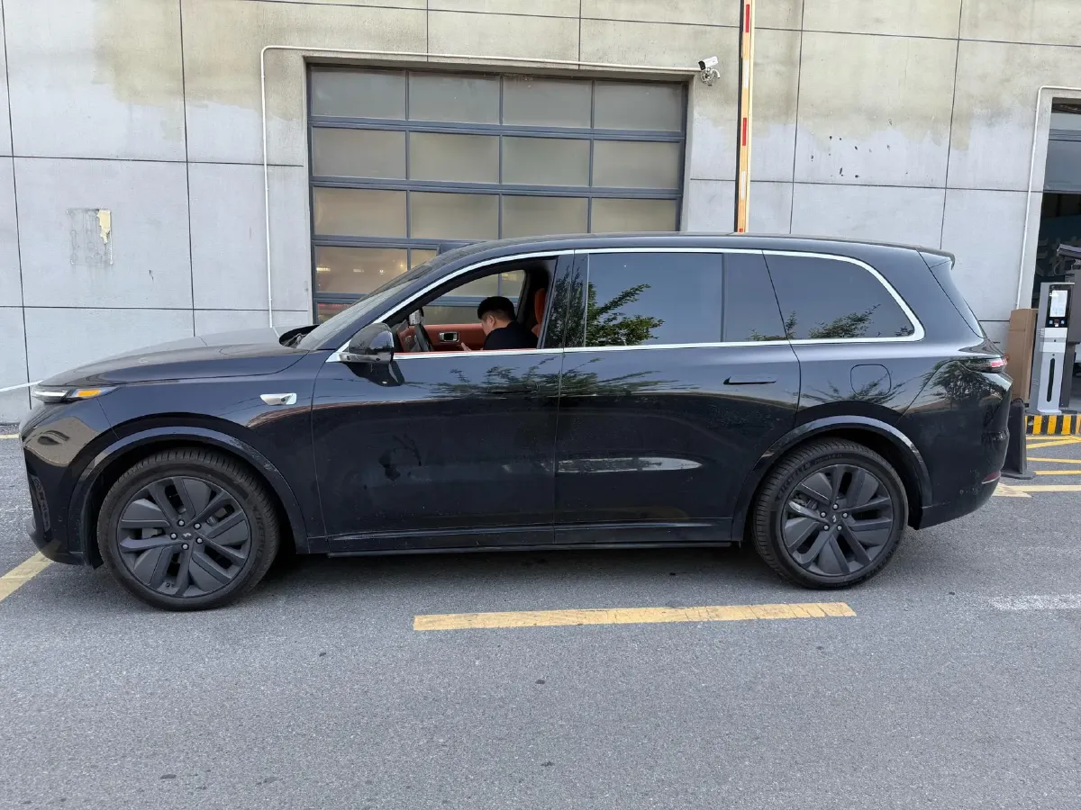 2024 Li L9 Range Extended 154HP REEV 52.3KWH,autocango,china used car exporter,china ev exporter,chinese used car exporter,chinese used ev exporter