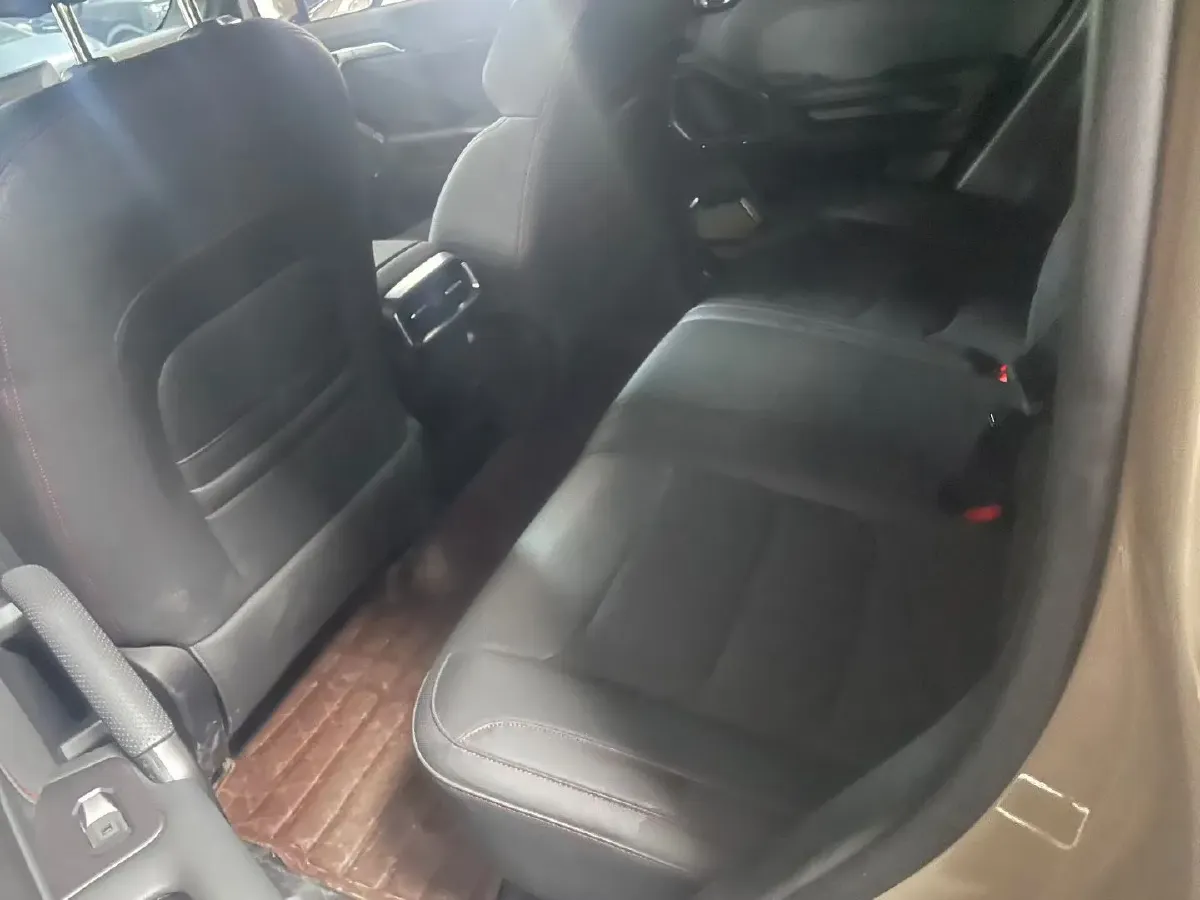 2024 Jetour Traveller 2.0T 254HP L4 7DCT,autocango,china used car exporter,china ev exporter,chinese used car exporter,chinese used ev exporter