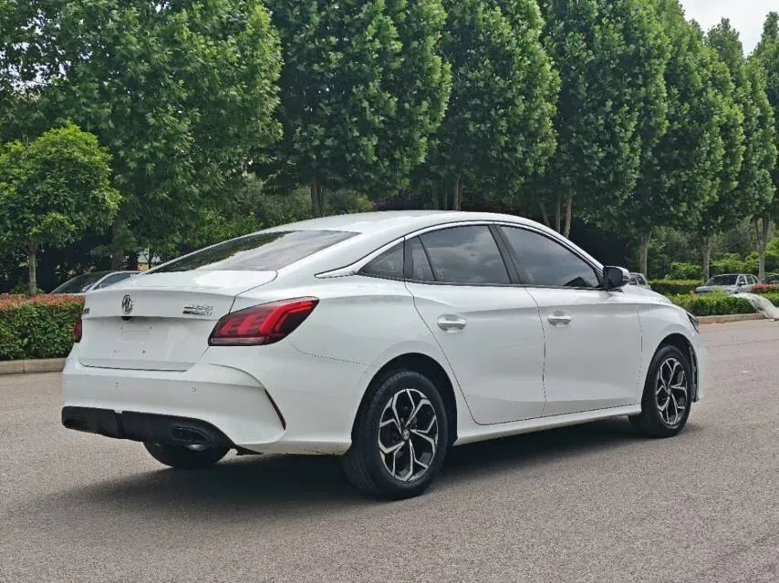 2023 MG 5 1.5L 129HP L4 5MT,autocango,china used car exporter,china ev exporter,chinese used car exporter,chinese used ev exporter