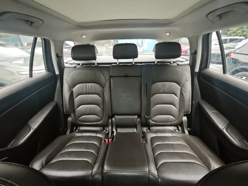 2019 Volkswagen Passat 2.0T 186HP L4 7DCT,autocango,china used car exporter,china ev exporter,chinese used car exporter,chinese used ev exporter
