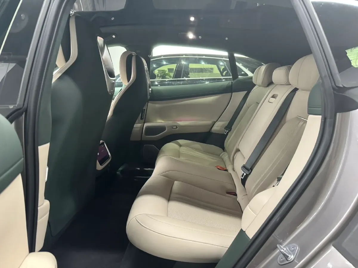 2025 MI YU7 BEV 101.7KWH,autocango,china used car exporter,china ev exporter,chinese used car exporter,chinese used ev exporter
