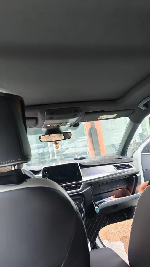 2023 Volkswagen T-Roc 1.5T 160HP L4 7DCT,autocango,china used car exporter,china ev exporter,chinese used car exporter,chinese used ev exporter