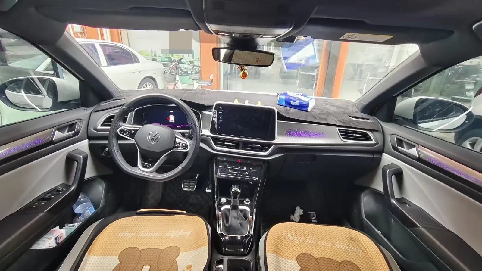 2023 Volkswagen T-Roc 1.5T 160HP L4 7DCT,autocango,china used car exporter,china ev exporter,chinese used car exporter,chinese used ev exporter
