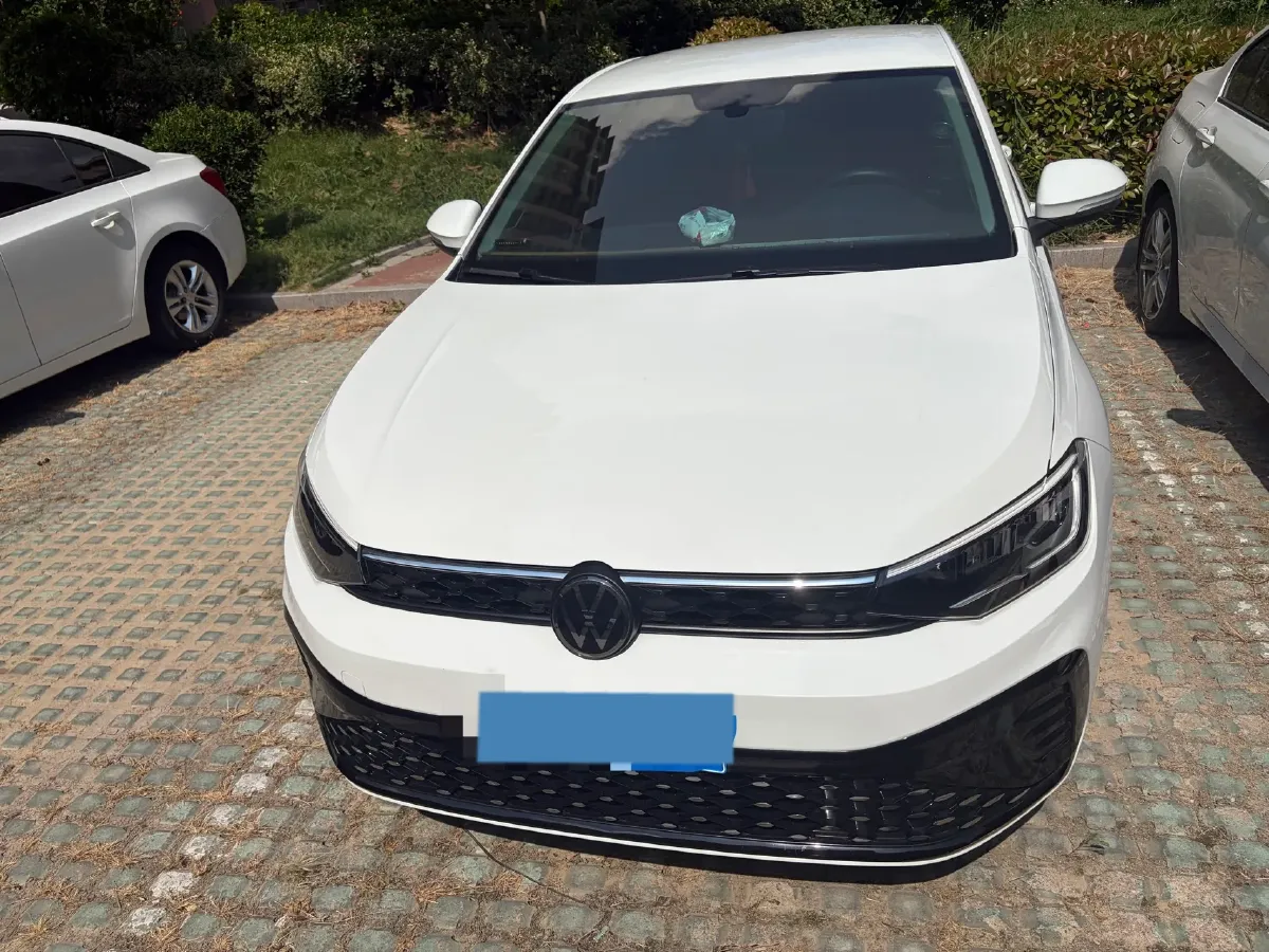 2025 Volkswagen Lavida 1.5L 110HP L4 6AT,autocango,china used car exporter,china ev exporter,chinese used car exporter,chinese used ev exporter