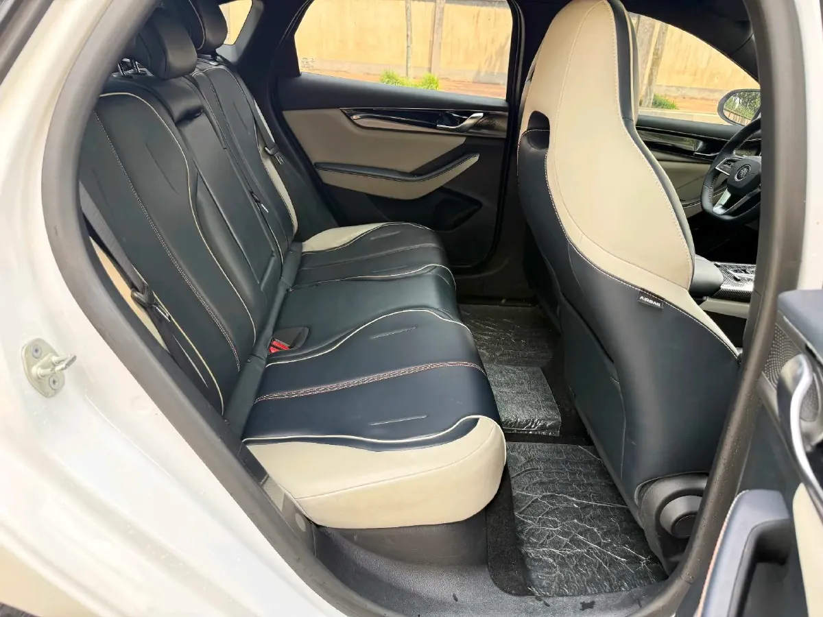 2021 Haval F7 1.5T 169HP L4 7DCT,autocango,china used car exporter,china ev exporter,chinese used car exporter,chinese used ev exporter