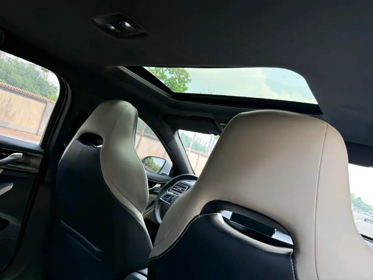 2021 Haval F7 1.5T 169HP L4 7DCT,autocango,china used car exporter,china ev exporter,chinese used car exporter,chinese used ev exporter