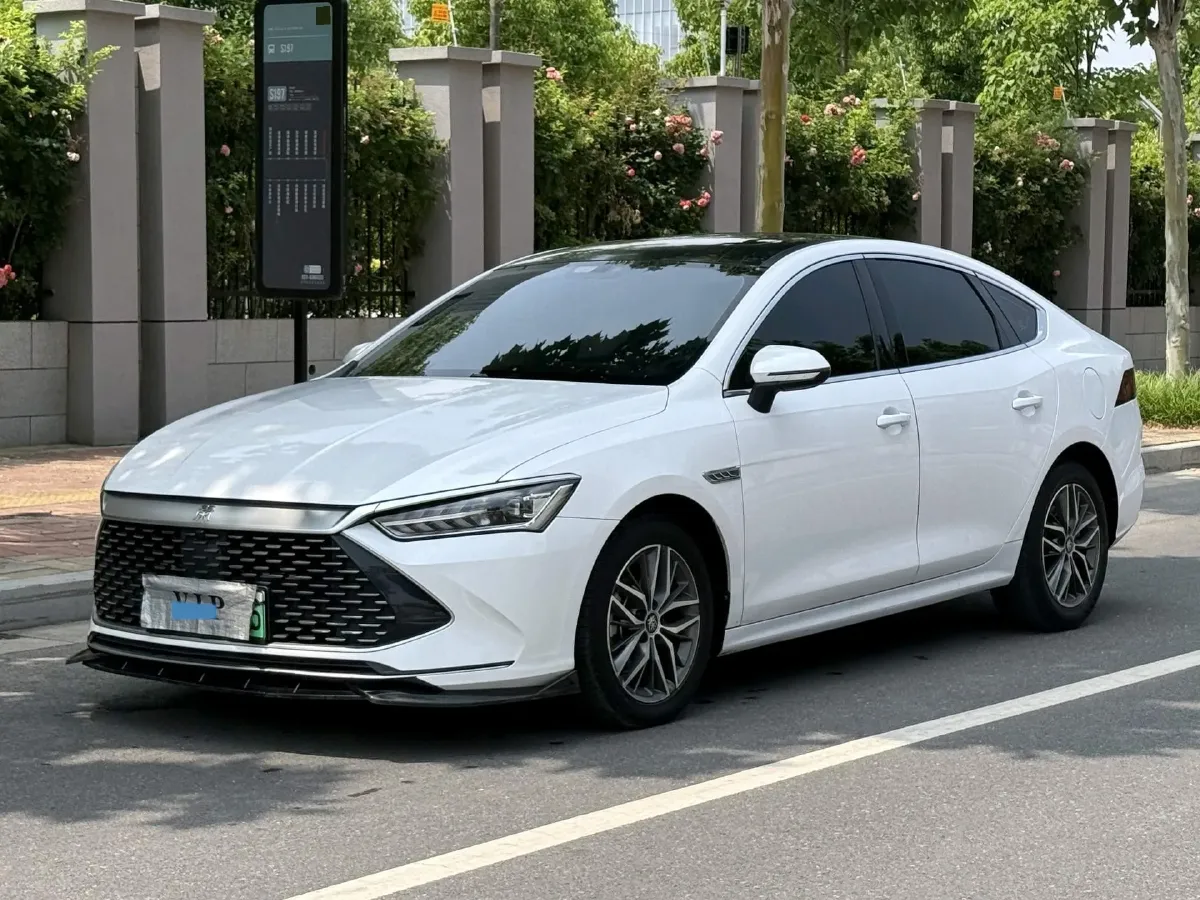 2021 Haval F7 1.5T 169HP L4 7DCT,autocango,china used car exporter,china ev exporter,chinese used car exporter,chinese used ev exporter