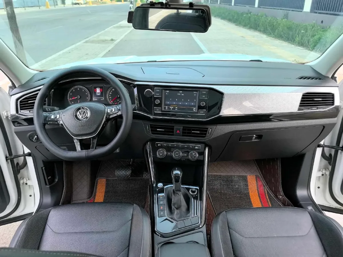2019 Jeep Cherokee 2.0T 234HP L4 9AT,autocango,china used car exporter,china ev exporter,chinese used car exporter,chinese used ev exporter