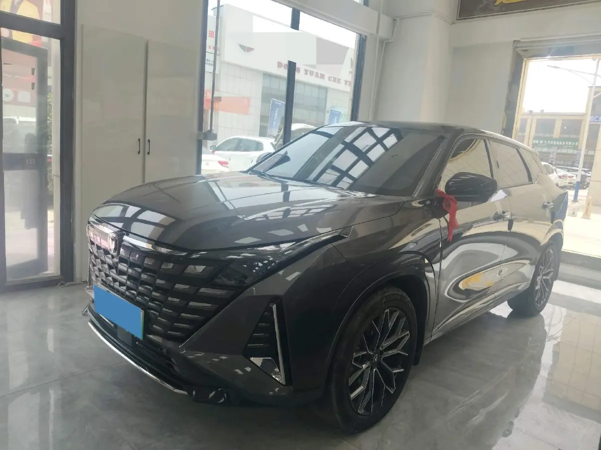 2025 ChangAn UNI-Z 1.5L 98HP L4 E-CVT PHEV 18.4KWH,autocango,china used car exporter,china ev exporter,chinese used car exporter,chinese used ev exporter