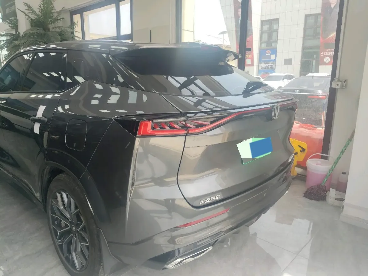 2025 ChangAn UNI-Z 1.5L 98HP L4 E-CVT PHEV 18.4KWH,autocango,china used car exporter,china ev exporter,chinese used car exporter,chinese used ev exporter