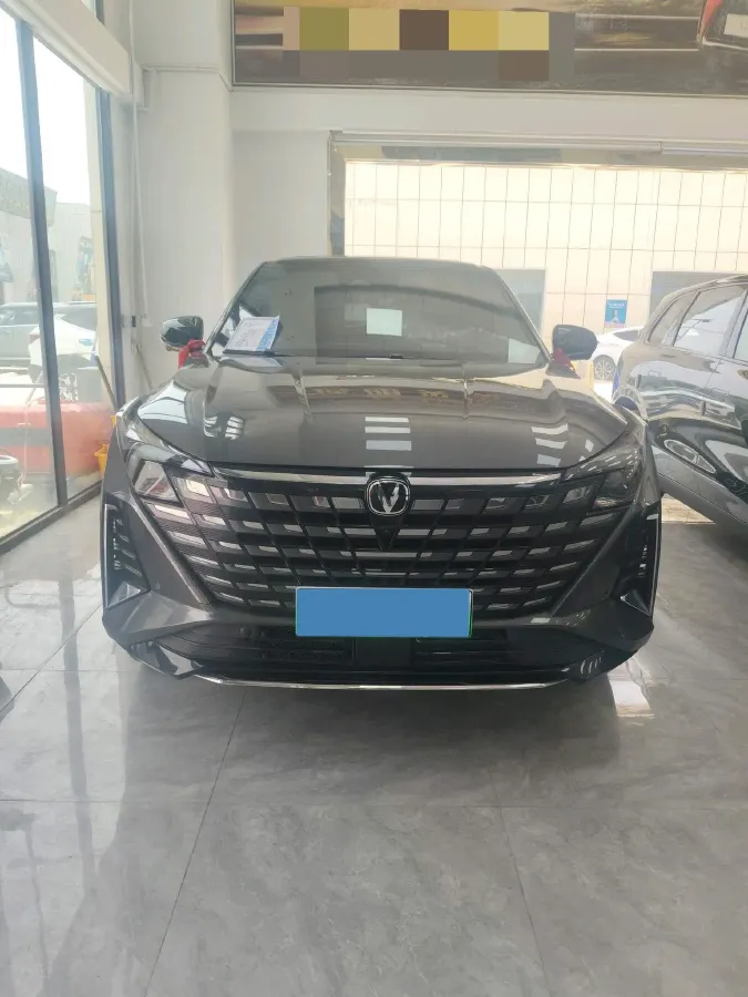 2025 ChangAn UNI-Z 1.5L 98HP L4 E-CVT PHEV 18.4KWH,autocango,china used car exporter,china ev exporter,chinese used car exporter,chinese used ev exporter