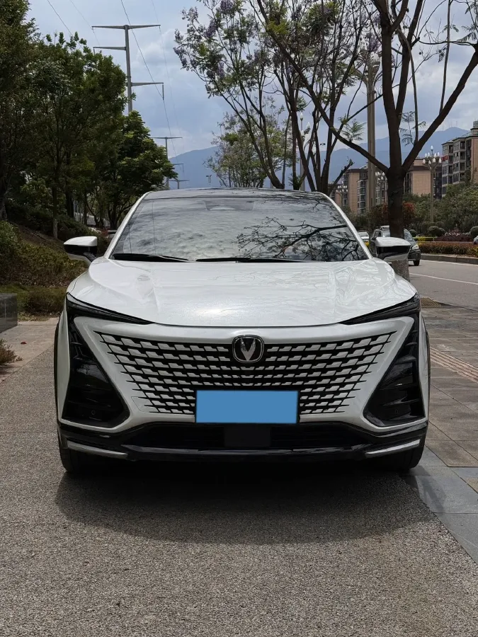 2023 ChangAn UNI-T 1.5T 188HP L4 7DCT,autocango,china used car exporter,china ev exporter,chinese used car exporter,chinese used ev exporter