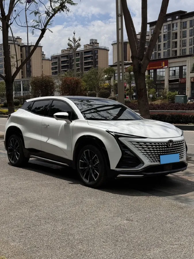 2023 ChangAn UNI-T 1.5T 188HP L4 7DCT,autocango,china used car exporter,china ev exporter,chinese used car exporter,chinese used ev exporter