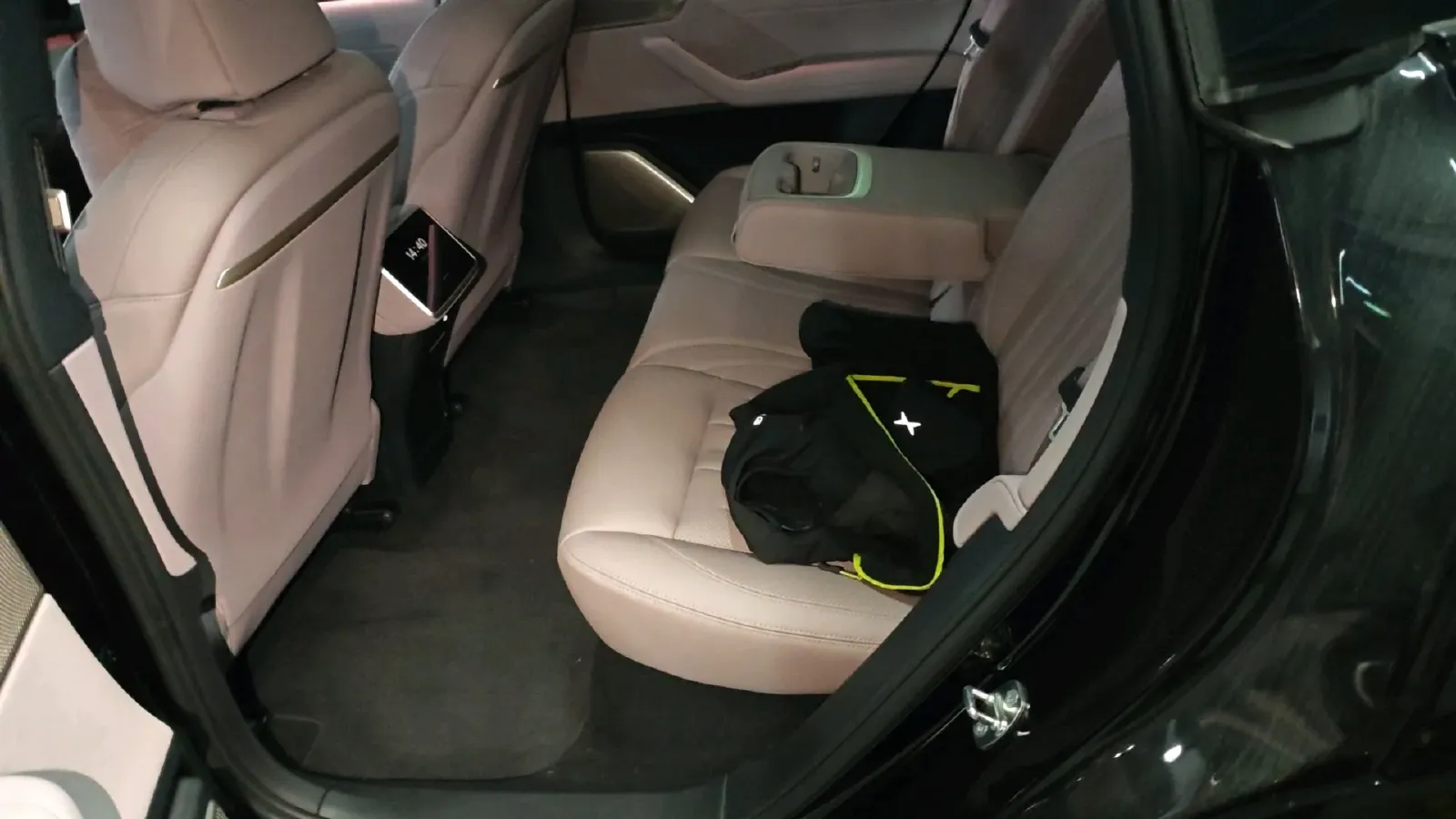 2024 ONVO L60 BEV 60KWH,autocango,china used car exporter,china ev exporter,chinese used car exporter,chinese used ev exporter
