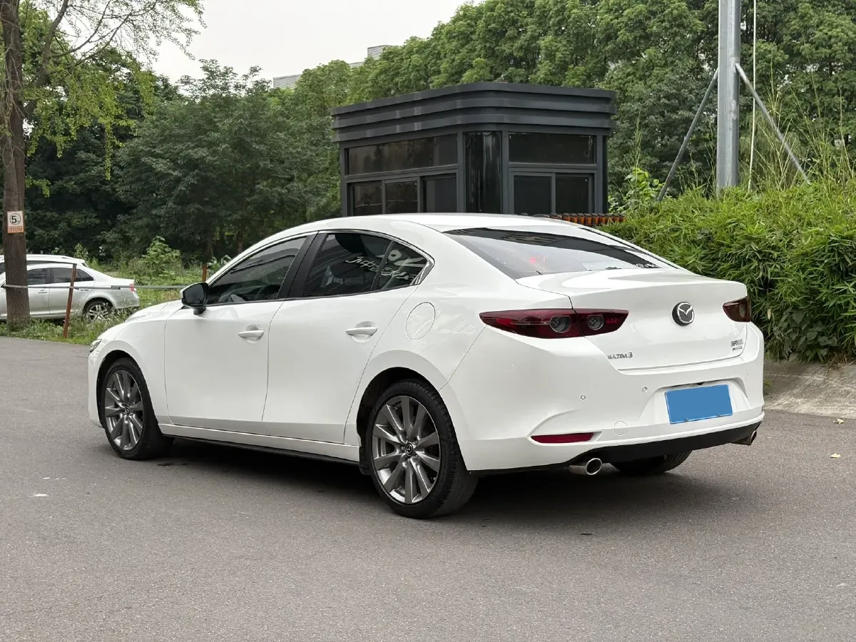 2021 Mazda 3 Axela 2.0L 158HP L4 6AT,autocango,china used car exporter,china ev exporter,chinese used car exporter,chinese used ev exporter