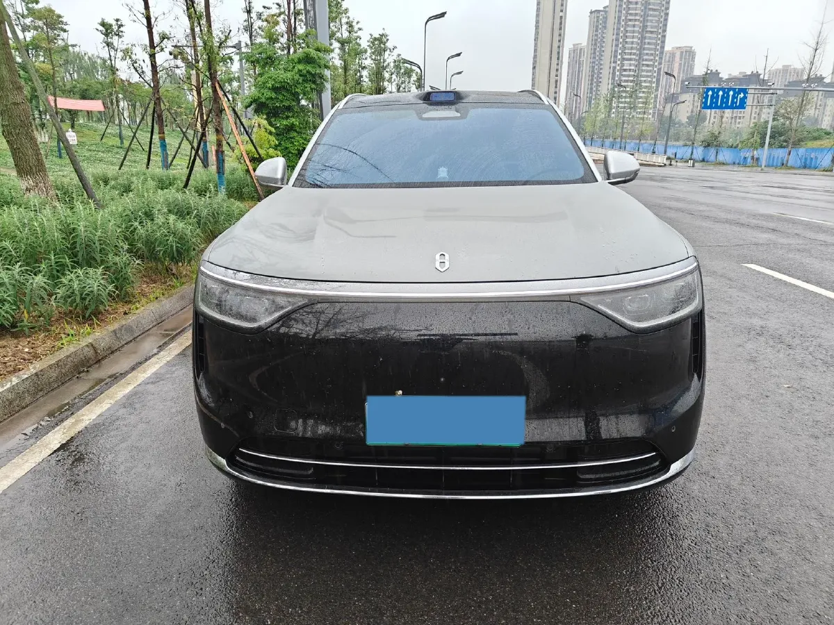 2025 AITO AITO M8 REEV 160HP REEV 53.4KWH,autocango,china used car exporter,china ev exporter,chinese used car exporter,chinese used ev exporter