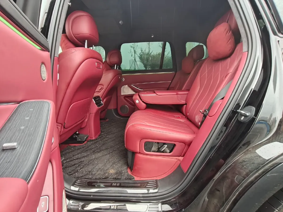 2025 AITO AITO M8 REEV 160HP REEV 53.4KWH,autocango,china used car exporter,china ev exporter,chinese used car exporter,chinese used ev exporter